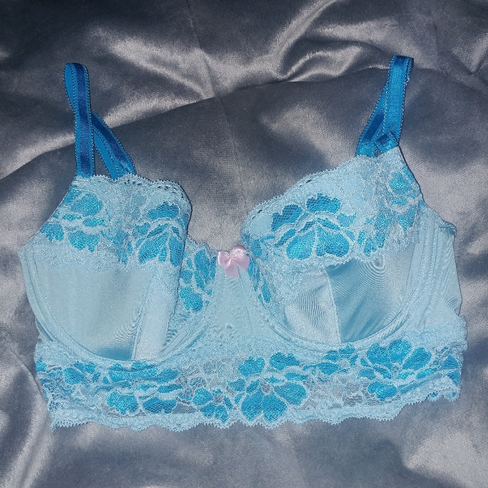 AdoreMe contour bra in size 32D